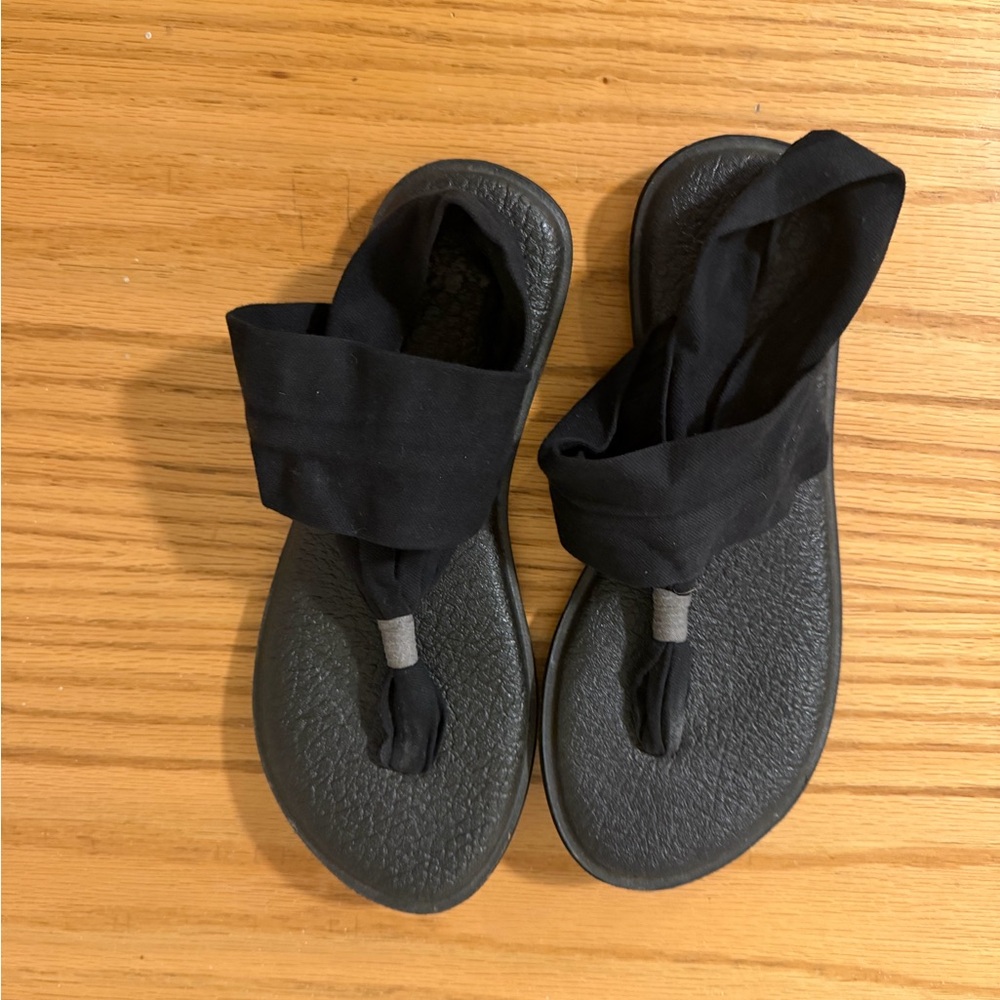 Sanuk Black Women's Sandals